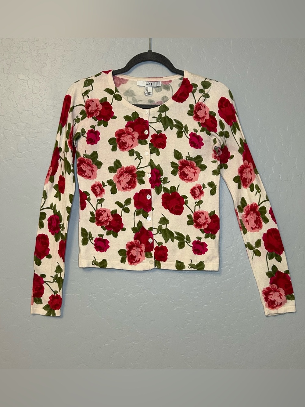 Forever 21 cropped rose floral print button front cardigan sweater size small